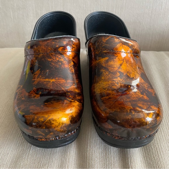 DANSKO PROFESSIONAL bronze swirl 
PATENT LEATHER CLOGS/mules size 37 shoes - Picture 2 of 14